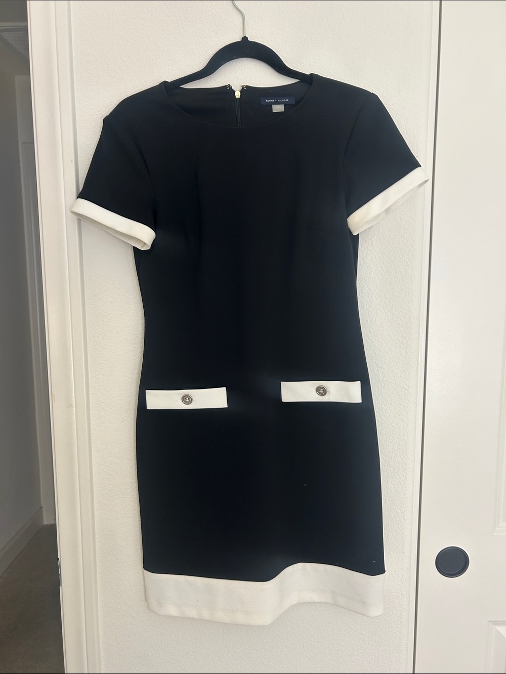 Tommy Hilfiger Black and White Short Sleeve Shift Dress